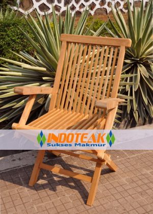 Folding Arm Chair