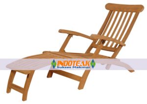 Steamer Chair